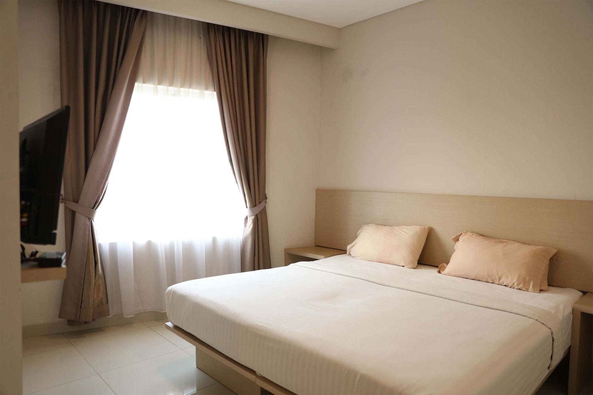 Bale Ocasa Hotel Tangerang Kültér fotó