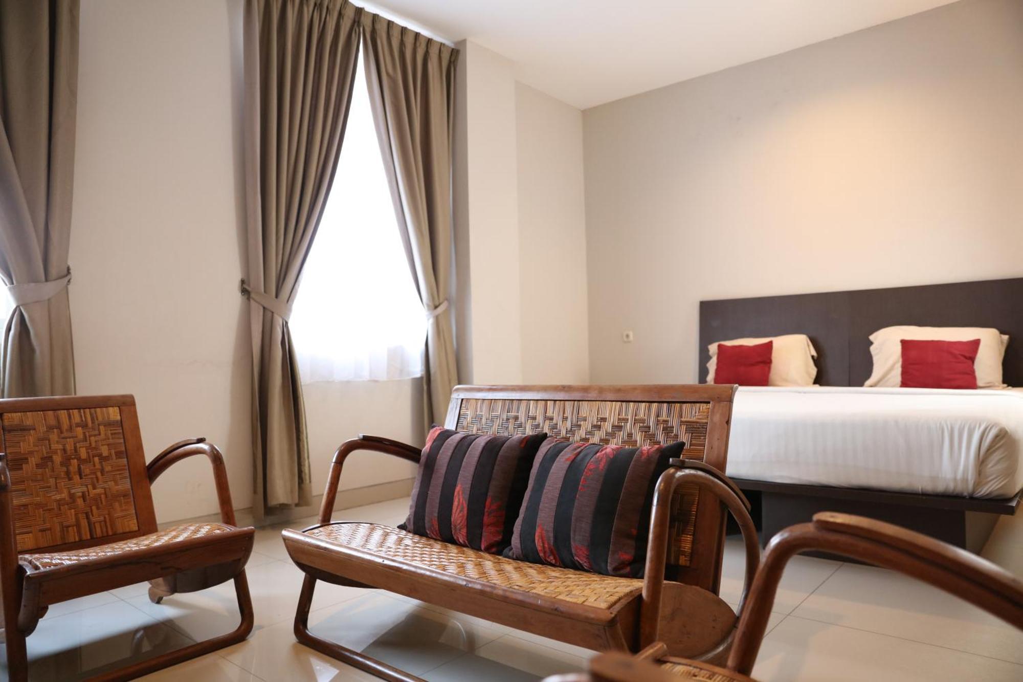 Bale Ocasa Hotel Tangerang Kültér fotó