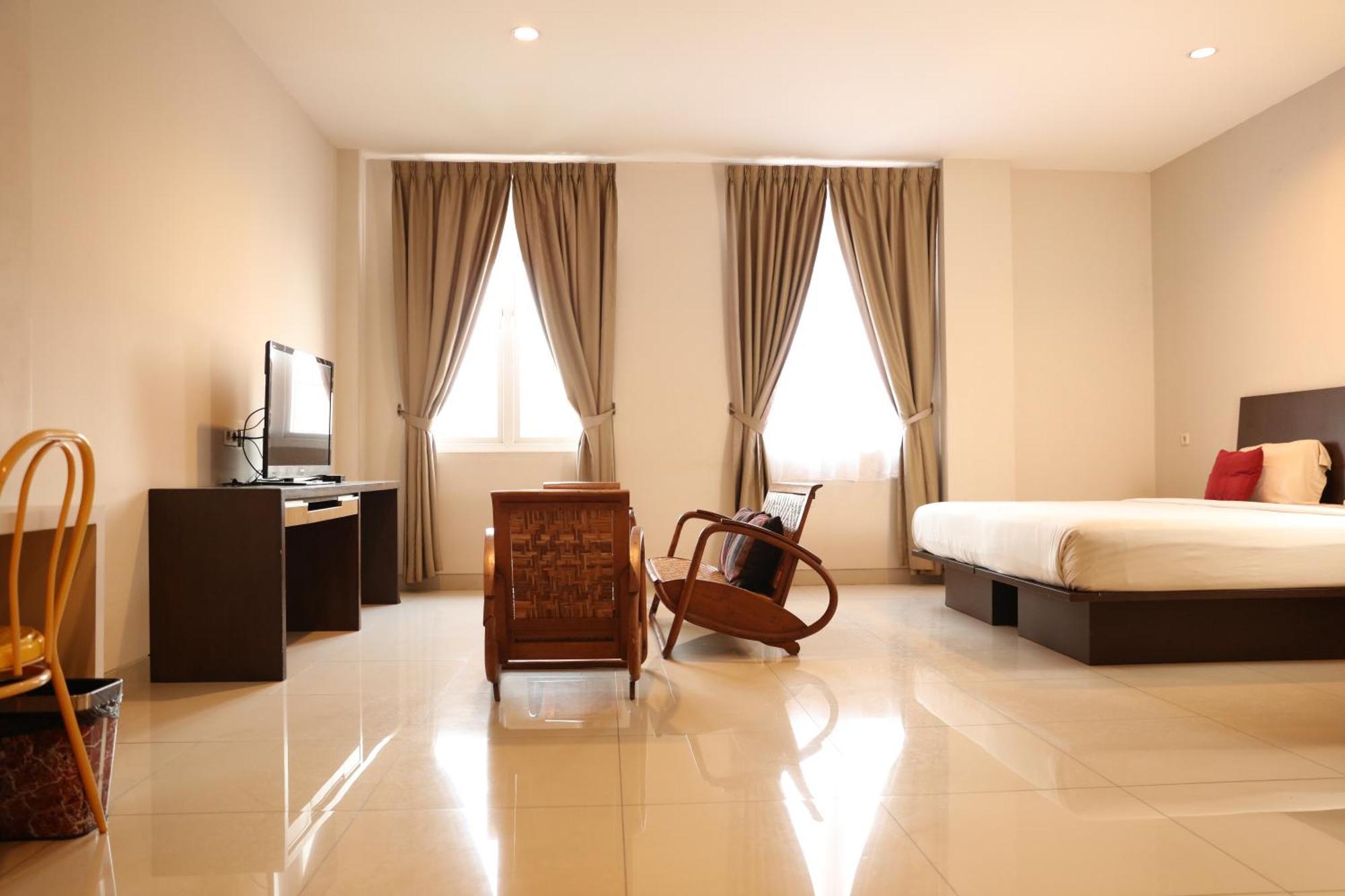Bale Ocasa Hotel Tangerang Kültér fotó